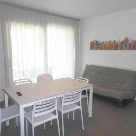 Sunny With Private Garden Near The Apartment Bibione